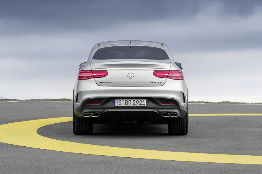  Mercedes-AMG GLE63 Coupe 2015 года  (фото 29 из 34)